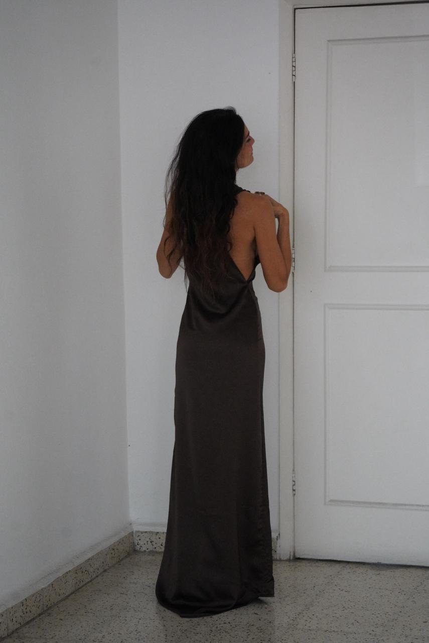 VESTIDO CHOCOLATE LARGO